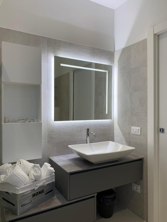 A Casa Di Chiara 2 Apartment Stresa Luaran gambar